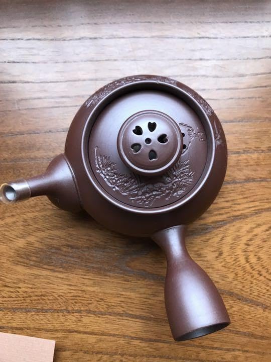 Amazon.co.jp: 萬古焼 伊藤実山 鈴入り 急須 レア : ホーム＆キッチン